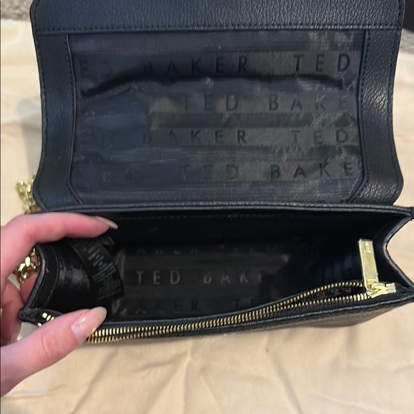 Ted Baker Black Leather Crossbody Bag - Picture 3 of 3